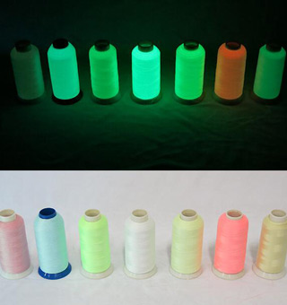 Luminous sewing yarn